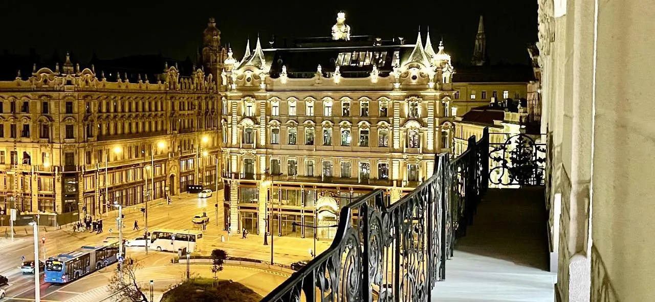 Luxury Penthouse In Downtown Apartment Budapest Hungary